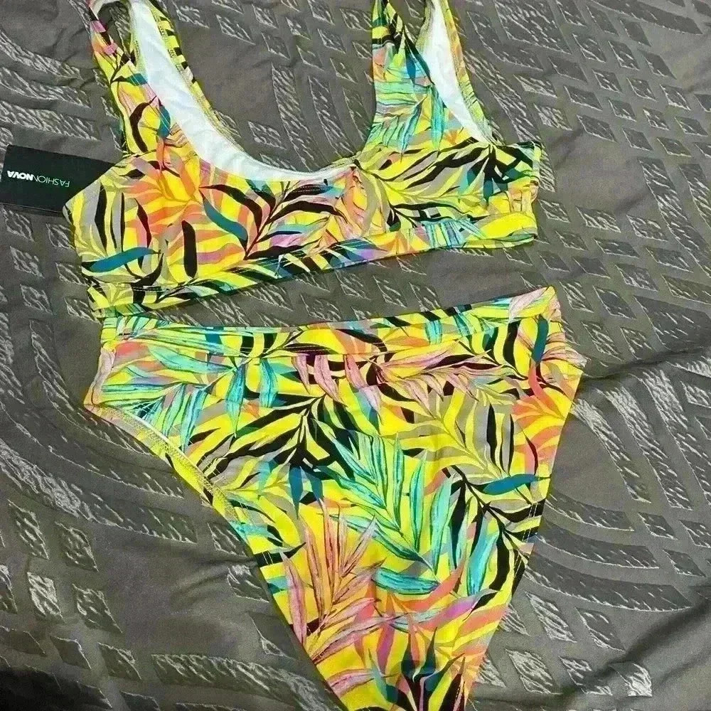 Fashion nova Madrid bikini 2 piece bathing suit in X-Large. Brand new - Picture 3 of 6